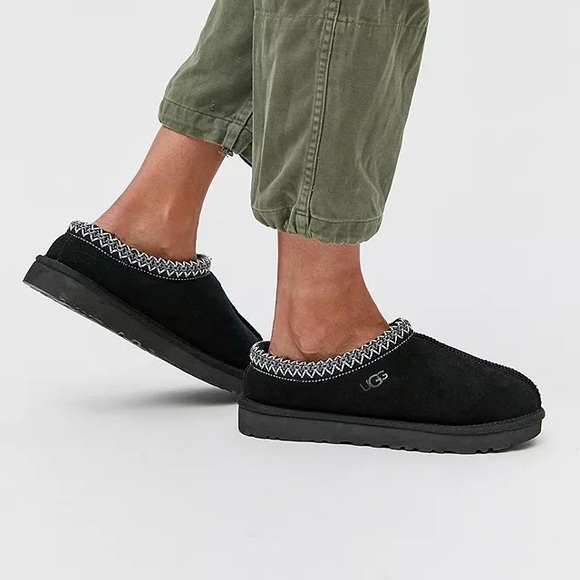 Tasman Ugg in Black Size 7 - Picture 7 of 7